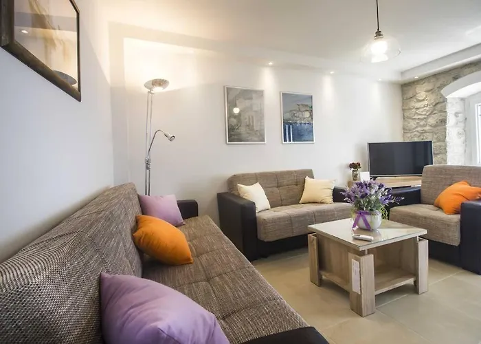 Holiday Home Aria